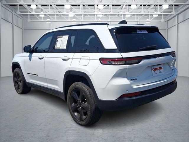 2023 Jeep Grand Cherokee Altitude 4x4 2023 Jeep Grand Cherokee Altitude 4x4