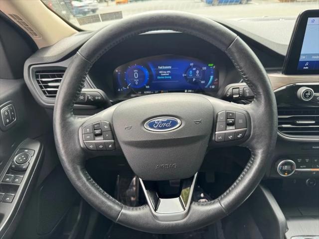 2020 Ford Escape Titanium Hybrid