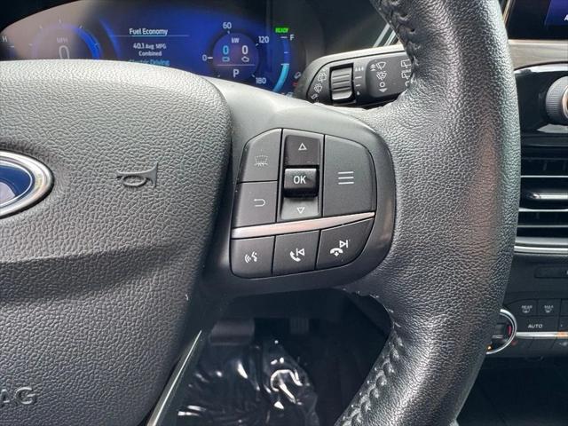 2020 Ford Escape Titanium Hybrid