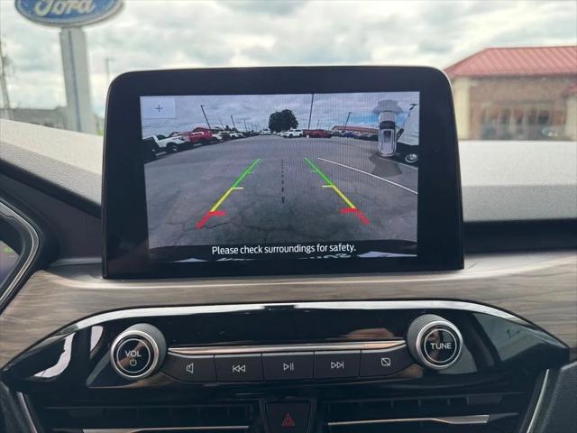 2020 Ford Escape Titanium Hybrid