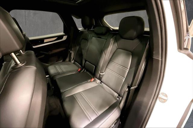 2024 Porsche Cayenne Base