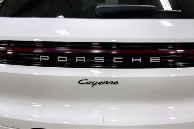 2024 Porsche Cayenne Base