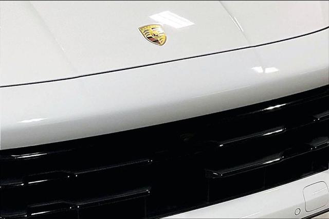 2024 Porsche Cayenne Base