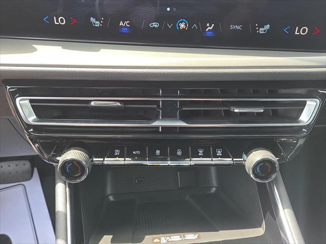 Used 2025 Chevrolet Traverse AWD LT For Sale in Jackson, MI