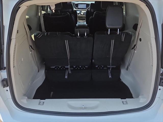 Used 2023 Chrysler Pacifica Hybrid Touring L For Sale in Jackson, MI