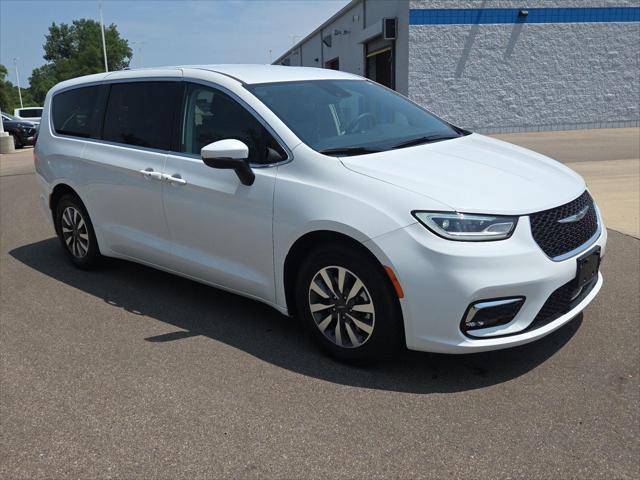 Used 2023 Chrysler Pacifica Hybrid Touring L For Sale in Jackson, MI