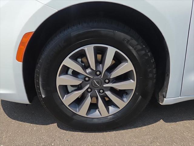 Used 2023 Chrysler Pacifica Hybrid Touring L For Sale in Jackson, MI