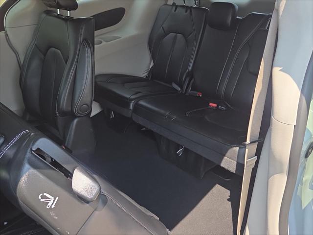 Used 2023 Chrysler Pacifica Hybrid Touring L For Sale in Jackson, MI
