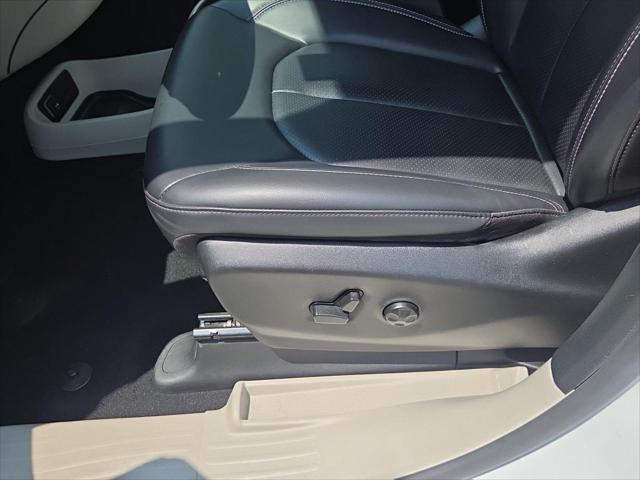 Used 2023 Chrysler Pacifica Hybrid Touring L For Sale in Jackson, MI