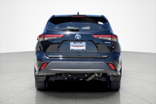 2023 Toyota Highlander Hybrid XLE