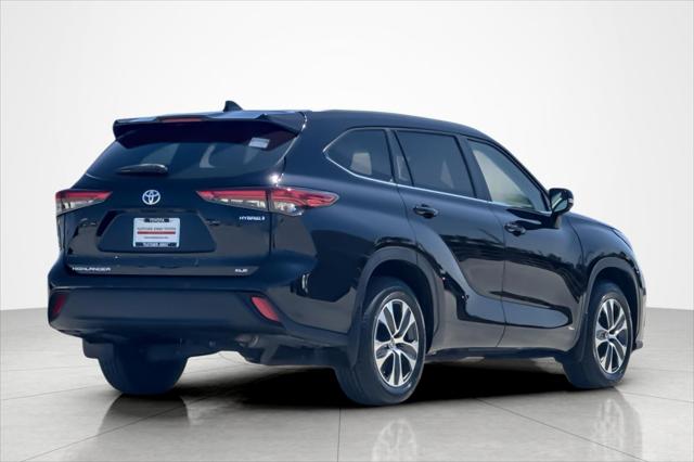 2023 Toyota Highlander Hybrid XLE