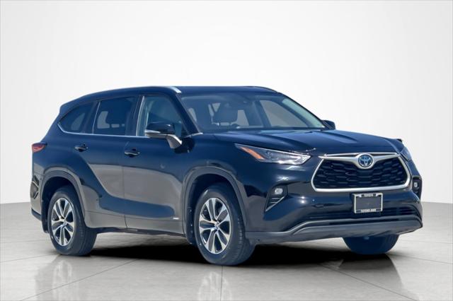 2023 Toyota Highlander Hybrid XLE