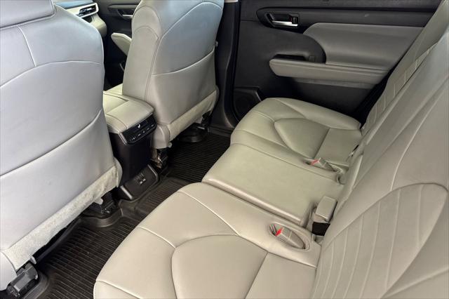 2023 Toyota Highlander Hybrid XLE