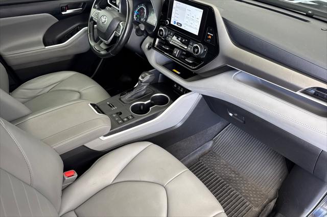 2023 Toyota Highlander Hybrid XLE
