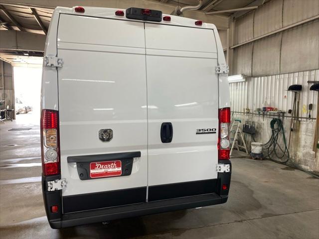 2026 Ram ProMaster Cargo Van Tradesman High Roof 159 WB EXT w/Pass Seat