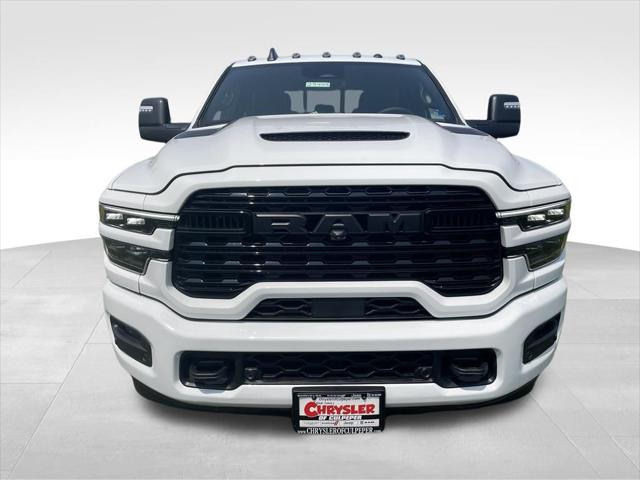 2026 Ram 3500 Limited Crew Cab 4x4 8 Box
