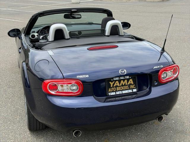 2009 Mazda MX-5 Touring