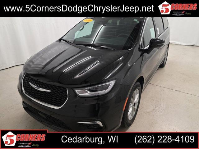 2026 Chrysler Pacifica Limited AWD for sale in  Cedarburg, WI
