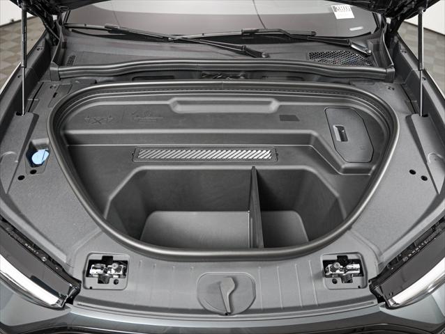 2027 Audi Q6 e-tron Premium quattro