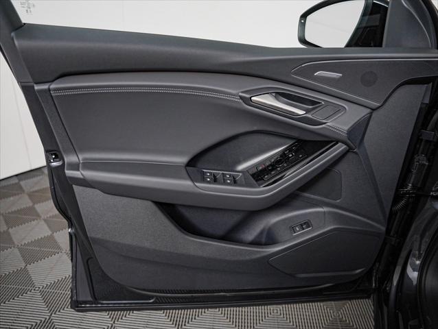 2027 Audi Q6 e-tron Premium quattro