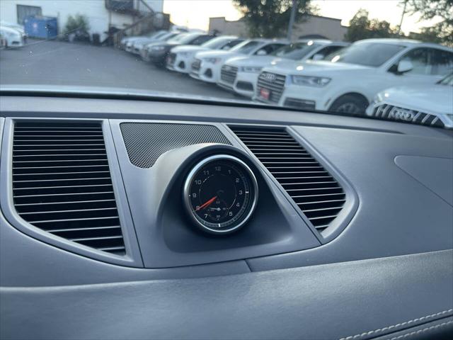 2018 Porsche Macan Base AWD 4dr SUV