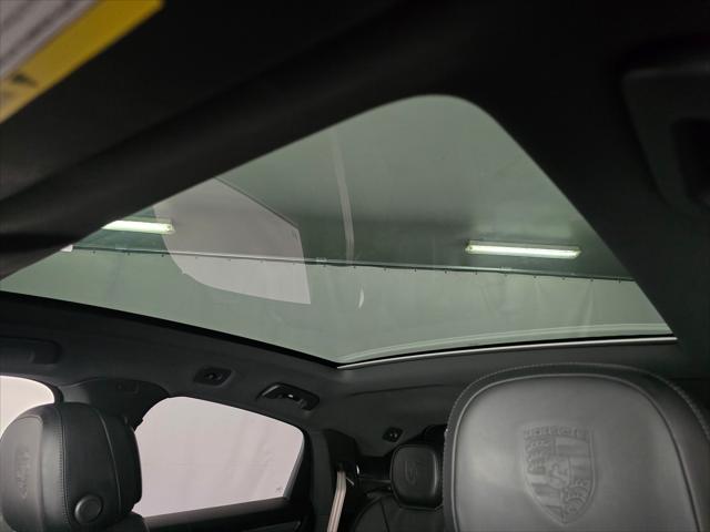 2023 Porsche Cayenne Platinum Edition