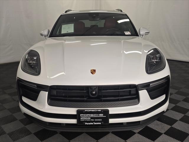 2023 Porsche Macan Unknown