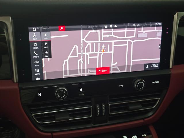 2023 Porsche Macan Unknown
