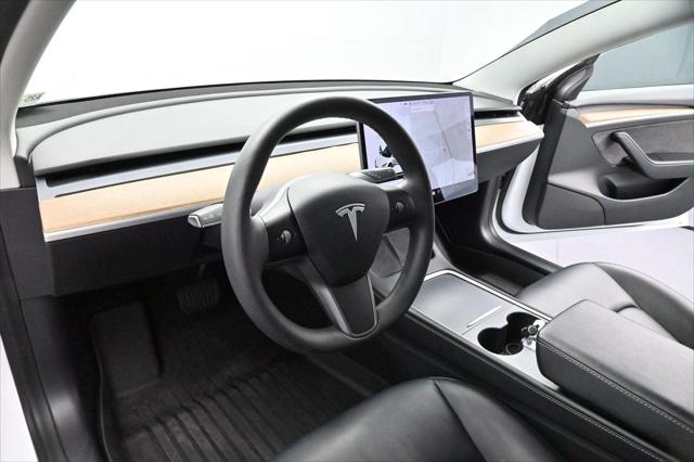 2021 Tesla Model 3 Standard Range Plus Rear-Wheel Drive