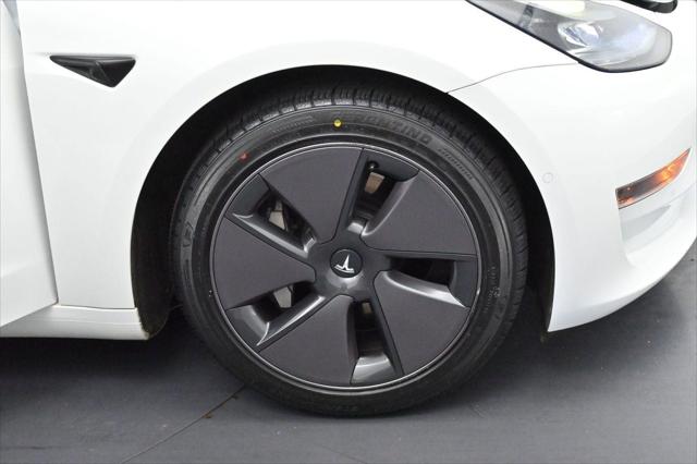 2021 Tesla Model 3 Standard Range Plus Rear-Wheel Drive