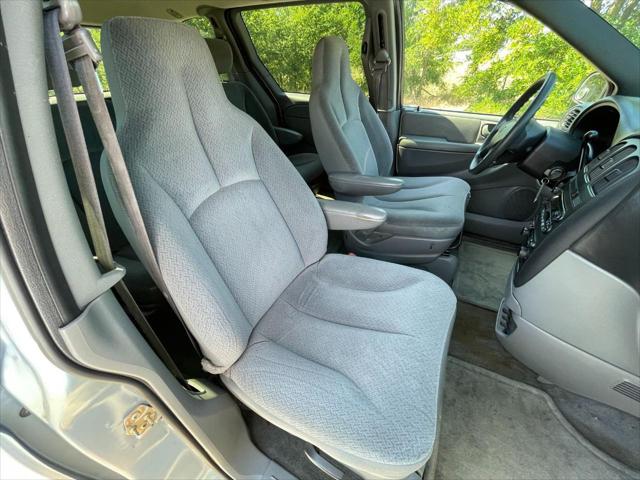 2004 Dodge Caravan SXT