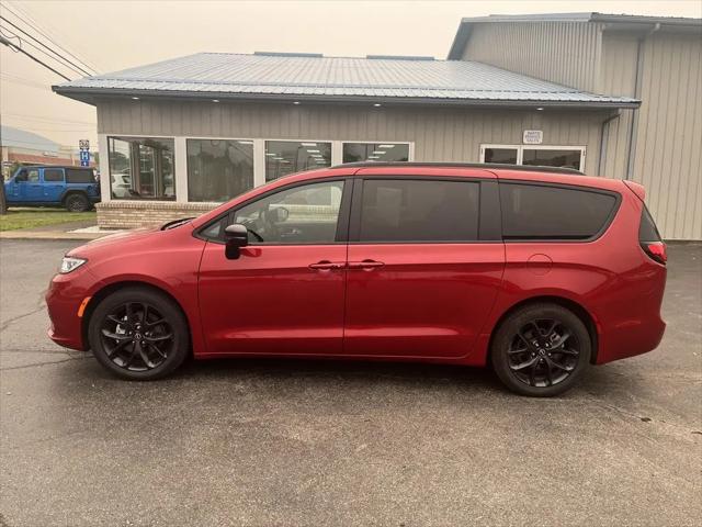 2026 Chrysler Pacifica Limited for sale in Dansville, NY