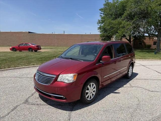 2014 Chrysler Town & Country Touring for sale in Willoughby, OH