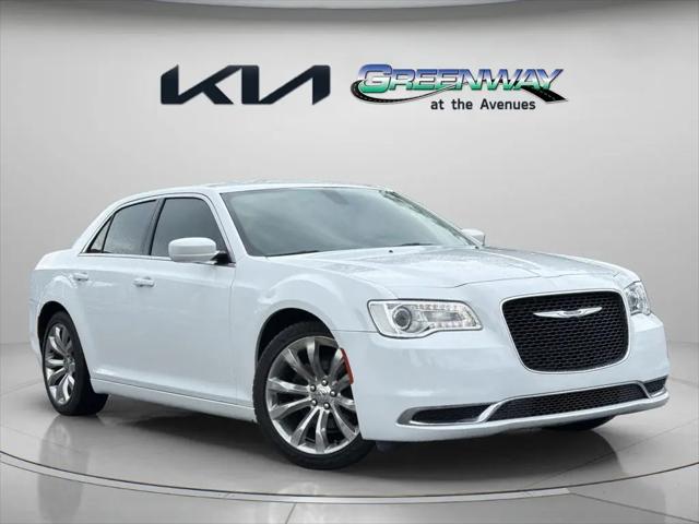 2020 Chrysler 300 Touring L for sale in Jacksonville, FL