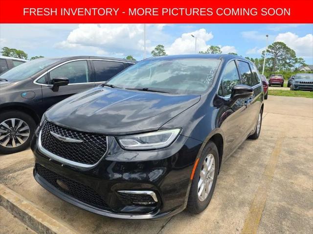 2023 Chrysler Pacifica Touring L for sale in Titusville, FL
