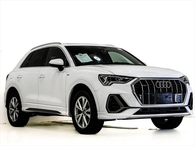 2024 Audi Q3 Premium 45 TFSI S line quattro Tiptronic for sale in Lansing, IL
