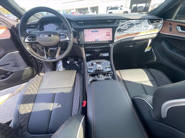 2027 Jeep Grand Cherokee GRAND CHEROKEE L SUMMIT 4X4 2027 Jeep Grand Cherokee GRAND CHEROKEE L SUMMIT 4X4