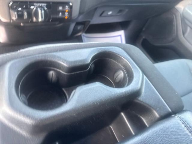 2022 Ram 1500 Big Horn Crew Cab 4x4 5'7" Box