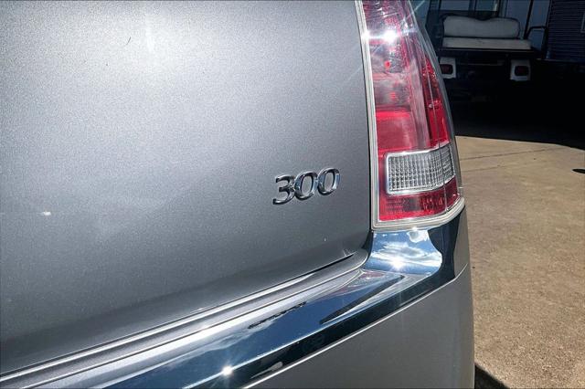 Used 2014 Chrysler 300 Base For Sale in OLIVE BRANCH, MS