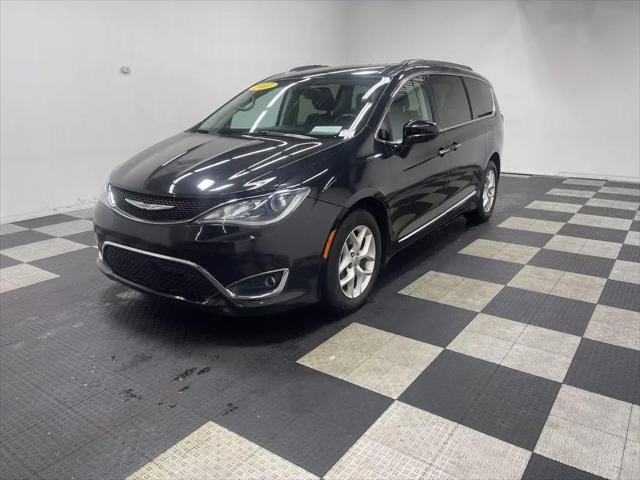 2017 Chrysler Pacifica Touring-L for sale in Seymour, IN