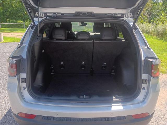 2024 Jeep Compass Latitude Lux FWD