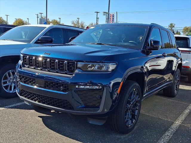 2027 Jeep Grand Cherokee GRAND CHEROKEE SUMMIT 4X4 2027 Jeep Grand Cherokee GRAND CHEROKEE SUMMIT 4X4