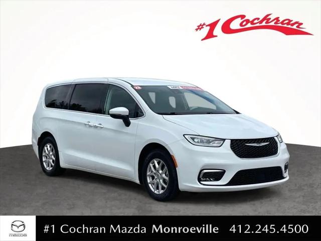 2023 Chrysler Pacifica Touring L for sale in Monroeville, PA