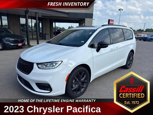 2023 Chrysler Pacifica Limited AWD for sale in Cedar Rapids, IA