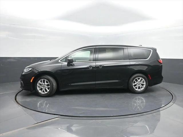 2023 Chrysler Pacifica Touring L for sale in Charles City, IA