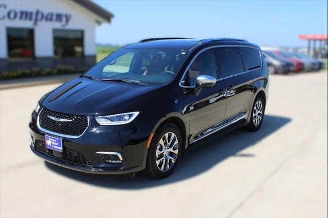 2025 Chrysler Pacifica Hybrid Pinnacle for sale in CRESCO, IA