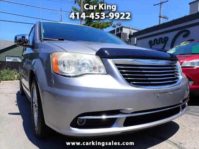 2014 Chrysler Town & Country Touring-L for sale in Milwaukee, WI
