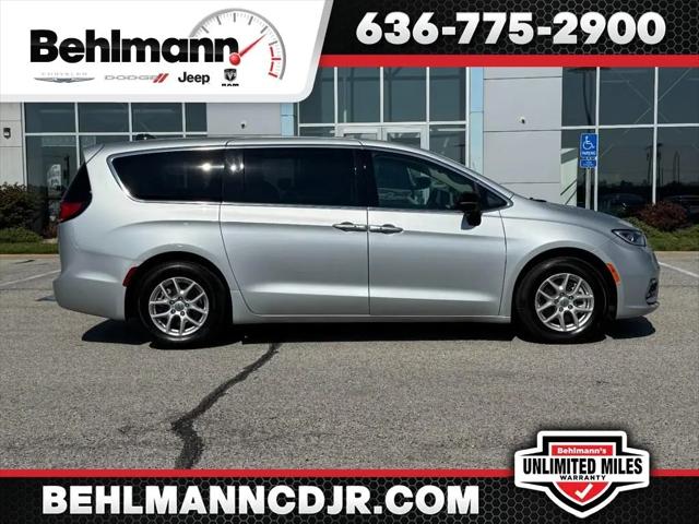 2024 Chrysler Pacifica Touring L for sale in Troy, MO