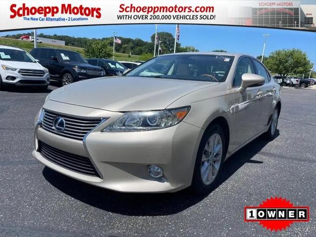 2013 Lexus ES 300h Base for sale in Middleton, WI