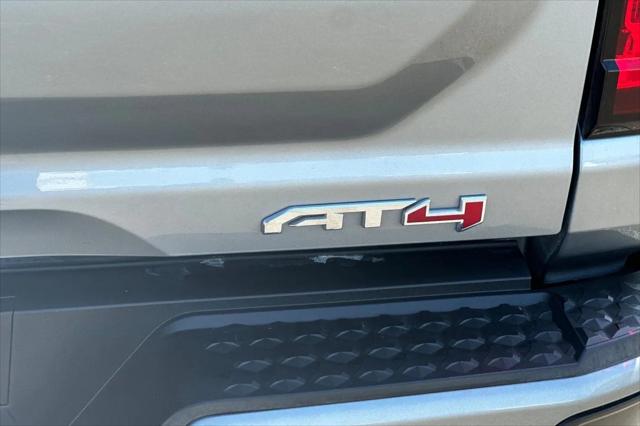 2023 GMC Canyon 4WD Crew Cab Short Box AT4